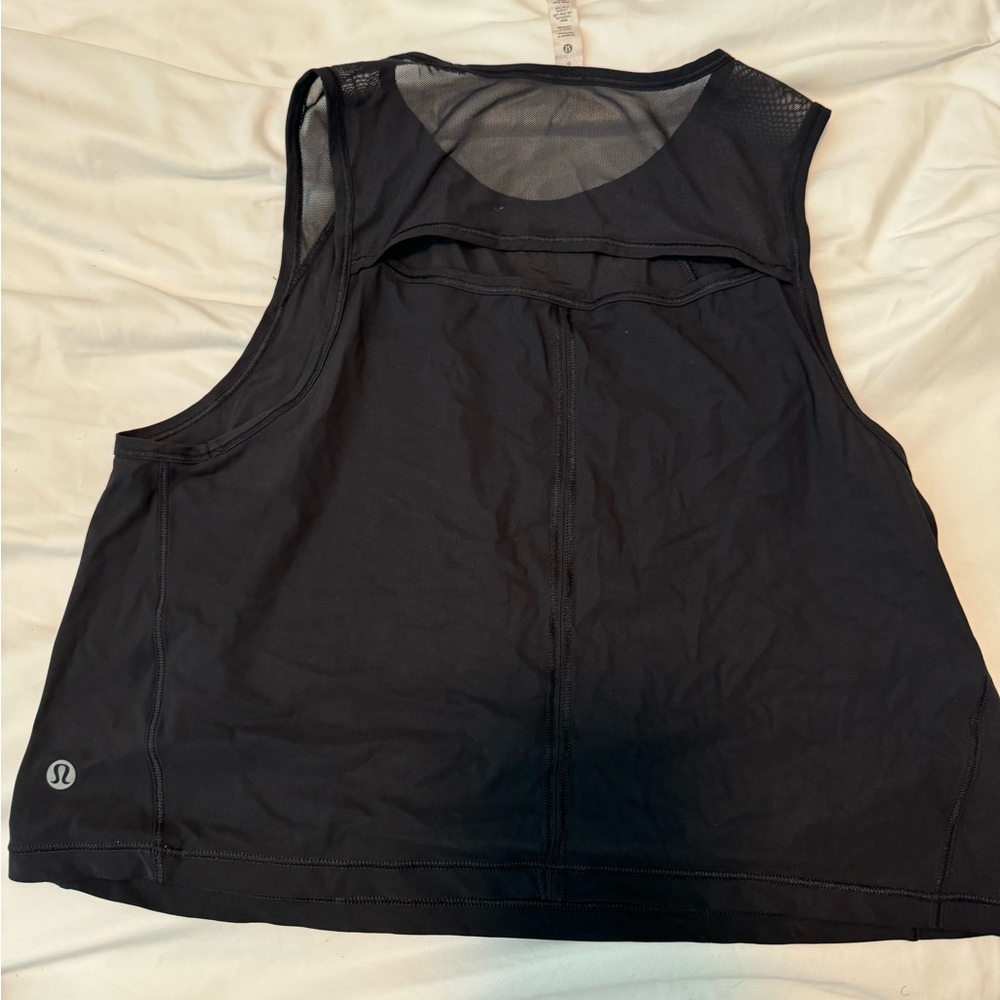Sculpt Cropped Tank Top
Black
Size 6